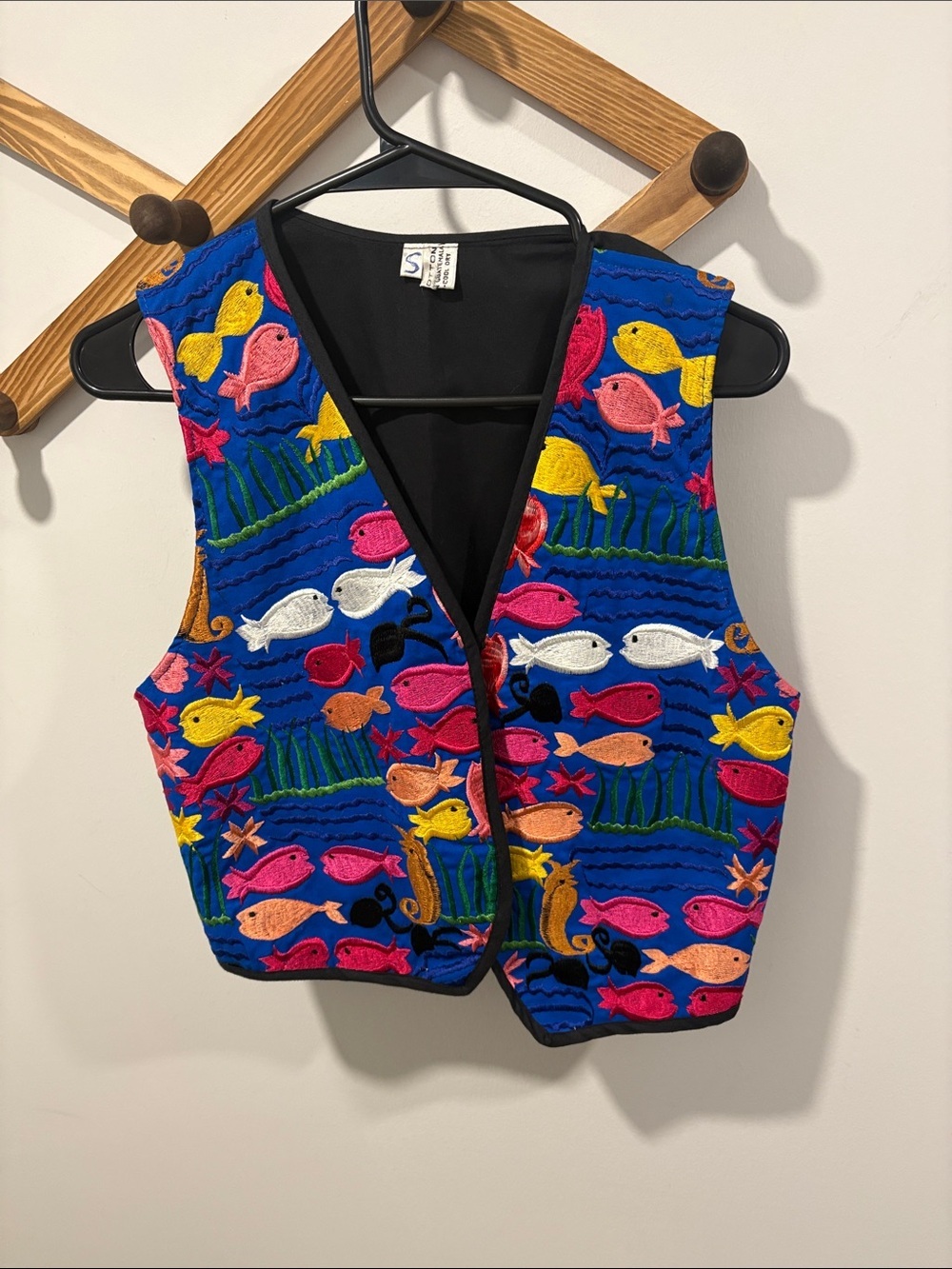 Casa Maya Tipicos embroidered aquatic-fish themed vest in blue cotton